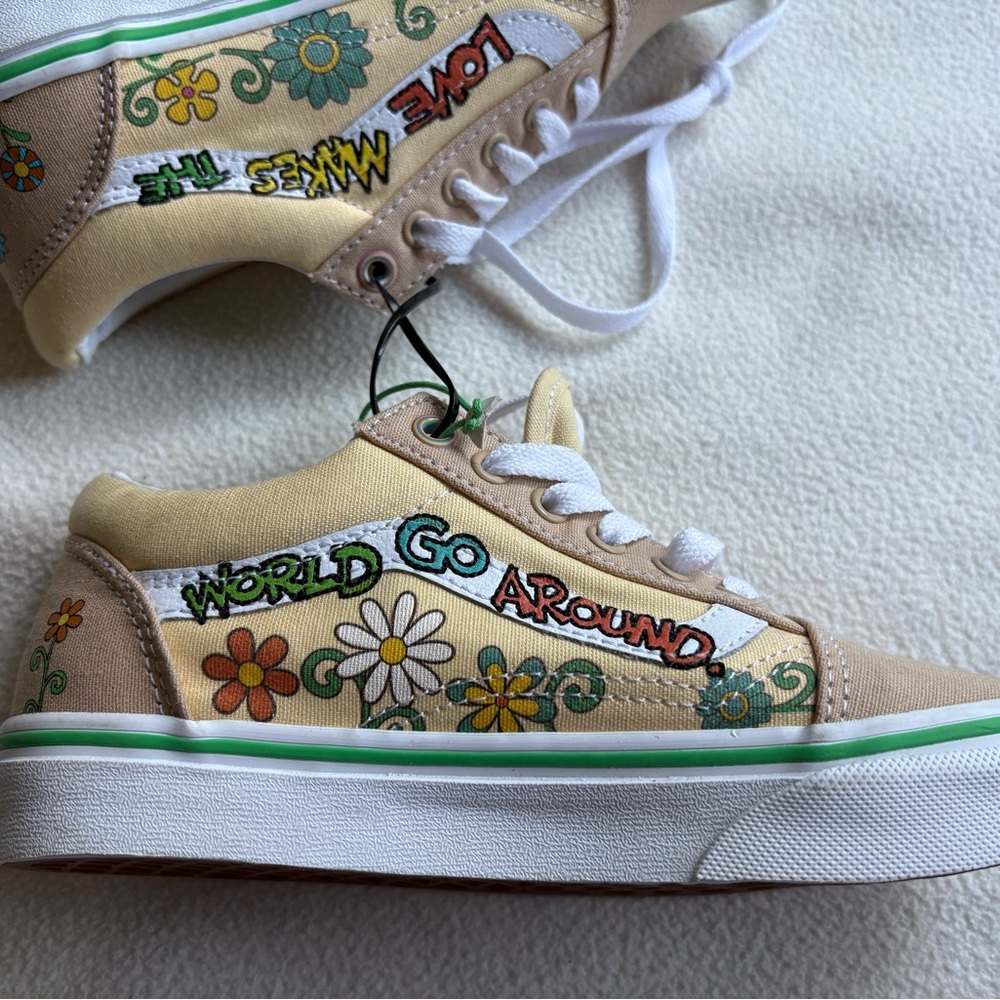 Vans X Sesame Street Old Skool Elmo Cream Sneakers